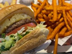 -The Habit Burger Grill 哈比特汉堡(复兴soho店)