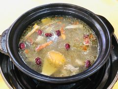 -濠轩阁特色生蚝火锅(水湾路店)