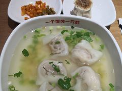 -南城香·饭香串香馄饨香(青年路店)