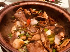 -八府香鸭·啫啫煲(华山路店)