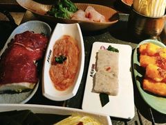 -老牌坊云南鱼豆花火锅(哈西万达店)
