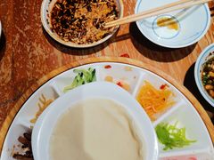 -怪噜范·老贵阳街头名小吃(鸿通城店)