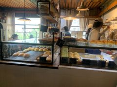 面包甜点陈列柜-仙峰天然面包(迎宾路店)