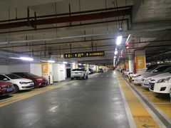 -万象城-停车场