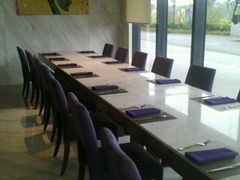 -上海虹桥西郊假日酒店