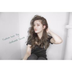 -God Hands发型设计复古会所