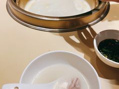 -余欢领鲜火锅(新街口店)