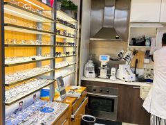 -优医视平价眼镜蔡司依视路折扣工厂店(十里堡店)