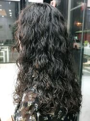 -EMILY 艾米莉 烫染沙龙