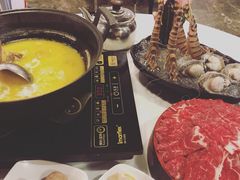 -鲜入围煮花胶鸡海鲜火锅