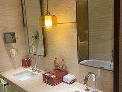 -上海衡山路十二号华邑酒店