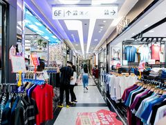 -广州白马服装市场