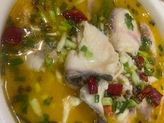 -百味手拨龙虾馆(愚园路店)