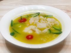 酸汤回味鱼片-螃牛记创意火锅