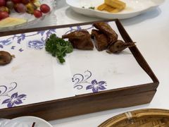 -梅花香里大酒店(郁金香路店)