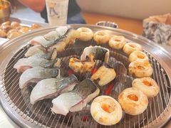 -围炉肉舍•炭烤活鳗•丹东海鲜烤肉(步行街店)