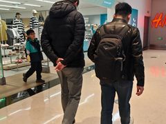 -上海世纪汇广场