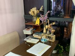 -ME觅妆·定制美妆·彩妆私教(菱角湖店)