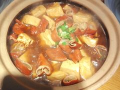 豆腐肥肠煲-蜜桃餐厅·伴山(绿宝广场店)