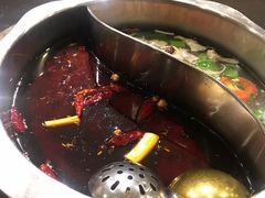 -重庆风光老灶火锅城(同德广场店)