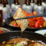 吃小龙虾尝尝鲜啦！