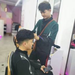 点击看大图 -A HAIR SALON