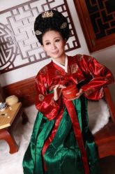 点击看大图 -九月鹰飞汉服摄影工作室