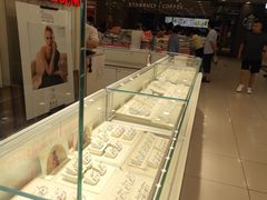 -好利来(新华百货店)