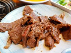 唯成秘制牛肉-唯成•韩国炭火烤肉 유성고기