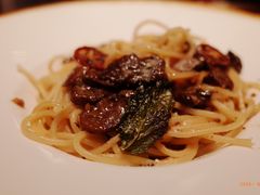 牛肝菌奶油意面-POKEE VIA&Brunch·维娅(重庆来福士店)