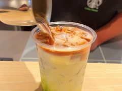 -星巴克(上海长宁来福士1F店)