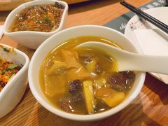 -一朵菌·野生菌探索家火锅(南亚店)