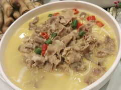 -天外天美食广场(哈尔滨路店)