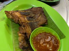 -明记烧鱼美味店