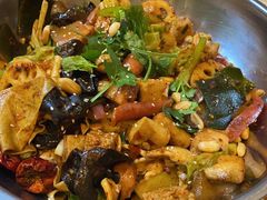 -拿渡麻辣香锅(世茂广场·工三店)