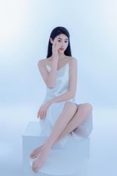 -onlygirl摄影美学馆高端定制(江滩店)