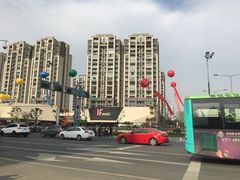 -易生活购物公园