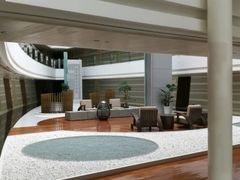 -上海滴水湖皇冠假日酒店