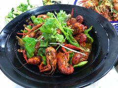 -虾弄弄海派小龙虾·牛羊蝎子火锅