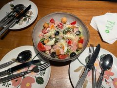 -JINNS锦时 steak&pizza(浸信会礼拜堂旧址店)