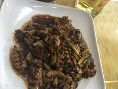 -老陆稿荐(西中市店)