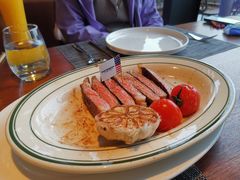 -MONICH牛排融合餐厅(和义大道购物中心店)