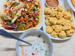 -啰啰冰屋(景洪总店)