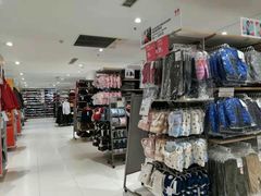 -优衣库(武汉国际广场店)