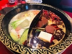 -重庆三峡火锅城(梅林店)