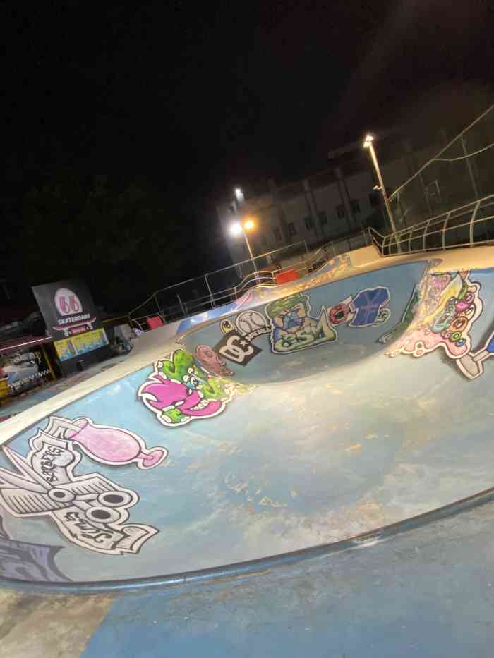 swingcage棒球击球笼冲浪滑板碗池