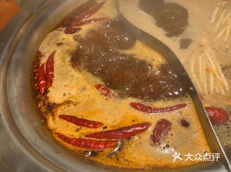 今天火锅吃撑了，超满足