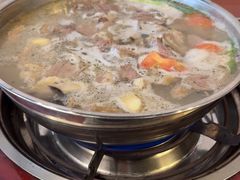-老石黑山羊毛驴肉火锅(金凯广场店)