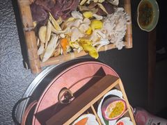 -菌自由丨野生菌火锅特色庭院餐厅(丽江古城店)