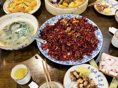 -黄桷树曹家私房菜(江与城店)
